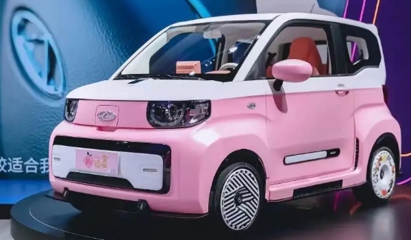 奇瑞qq冰淇淋新能源汽车价格 2022新款落地价2万起（首付仅需1.3万）