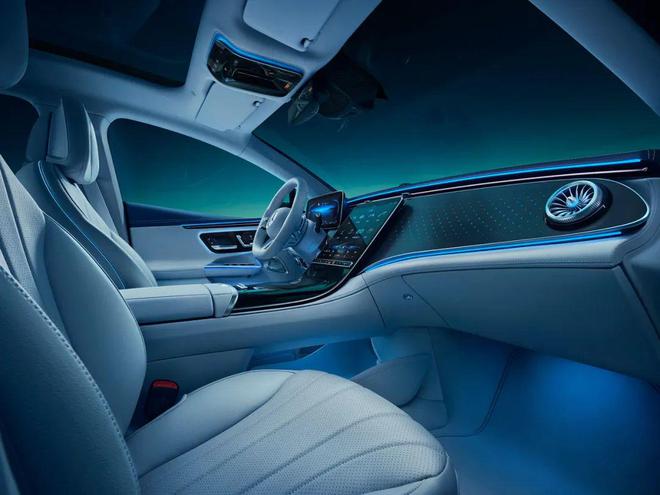 奔驰e300运动版豪华_2017奔驰e300豪华图片_奔驰2022款即将上市新车E300运动豪华