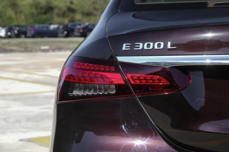 奔驰2022款即将上市新车E300运动豪华_奔驰e300运动说明书_2013款奔驰e300