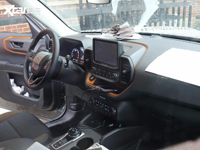 19改款e300豪华简单提车作业_奔驰e300运动豪华版_奔驰2022款即将上市新车E300运动豪华