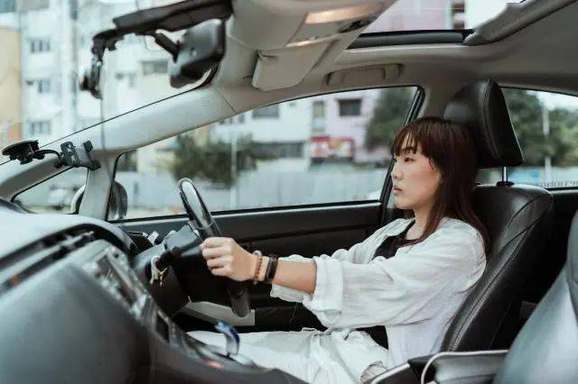 驾驶东风菱智v3需要c证还是b证_驾驶教练证怎么考_长沙驾驶证分回收