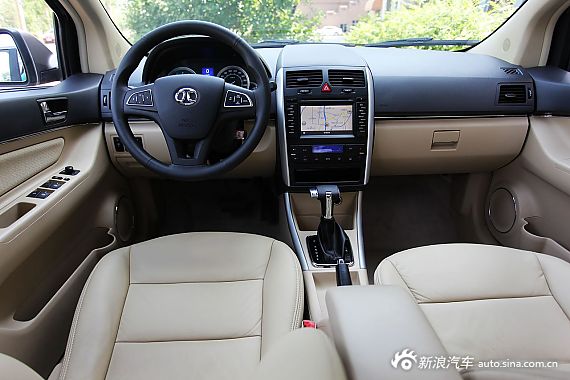 2013款北京汽车E系列三厢版
