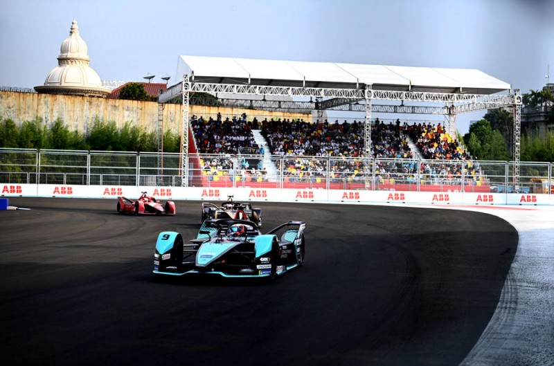 aria-label =“ Jaguar Racing Formula E Jakart Track 1”