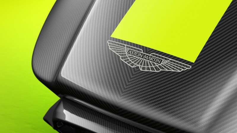 Aria-Label =“ Aston Martin AMR C01 Racing Sim Sim Racing Rig”