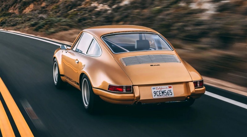 aria-label =“ Tuthill Porsche 911k Restomod Copper 2”