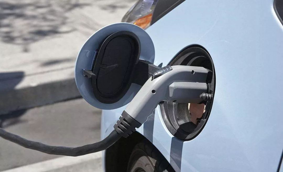 电混合成熟油汽车价格是多少_最成熟的油电混合汽车价格是多少_电混合成熟油汽车价格是多少钱